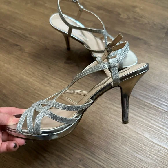 Nina Women's Silver Heel - Veralee Style - Picture 3 of 4